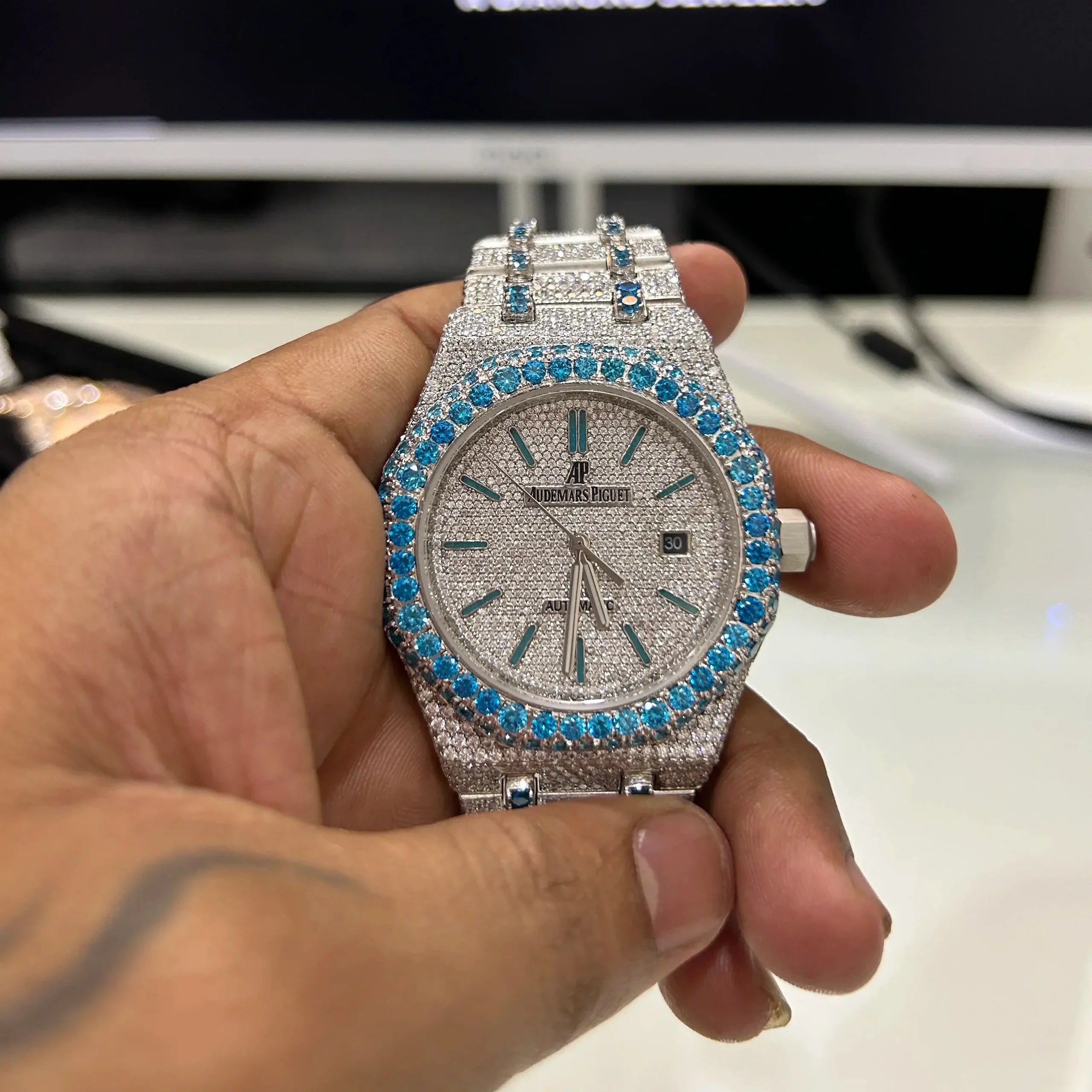 Moissanite xBlue Watch